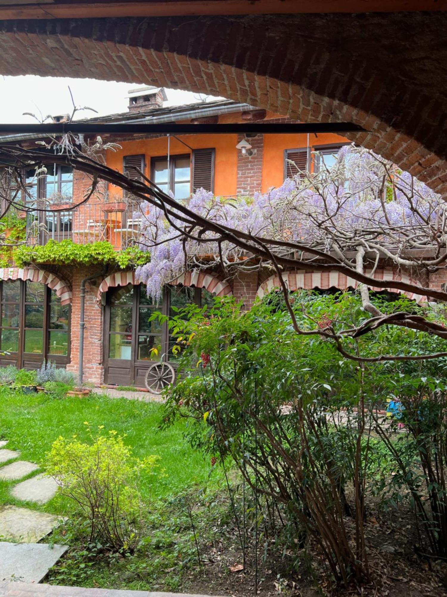فندق La Casa Arancione Boves المظهر الخارجي الصورة